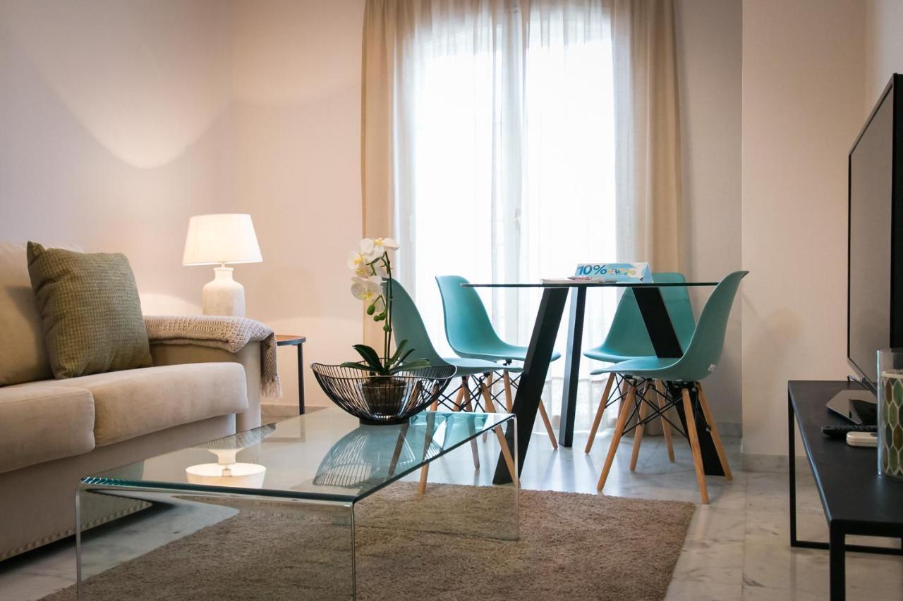Holidays2Malaga Pena Parking & French Balcony & Smart Tv المظهر الخارجي الصورة